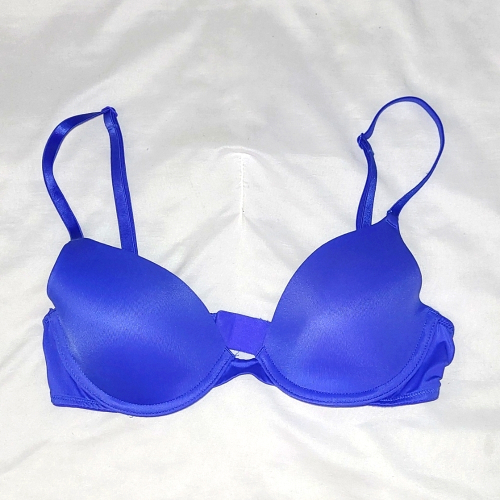 Victoria's Secret PINK Wear Everywhere T-Shirt Lightly Lined Bra
